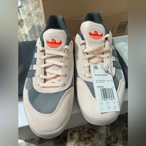 Aloha Super IG5263 Skateboarding shoes (adidas ft. markgonazales)- NWT